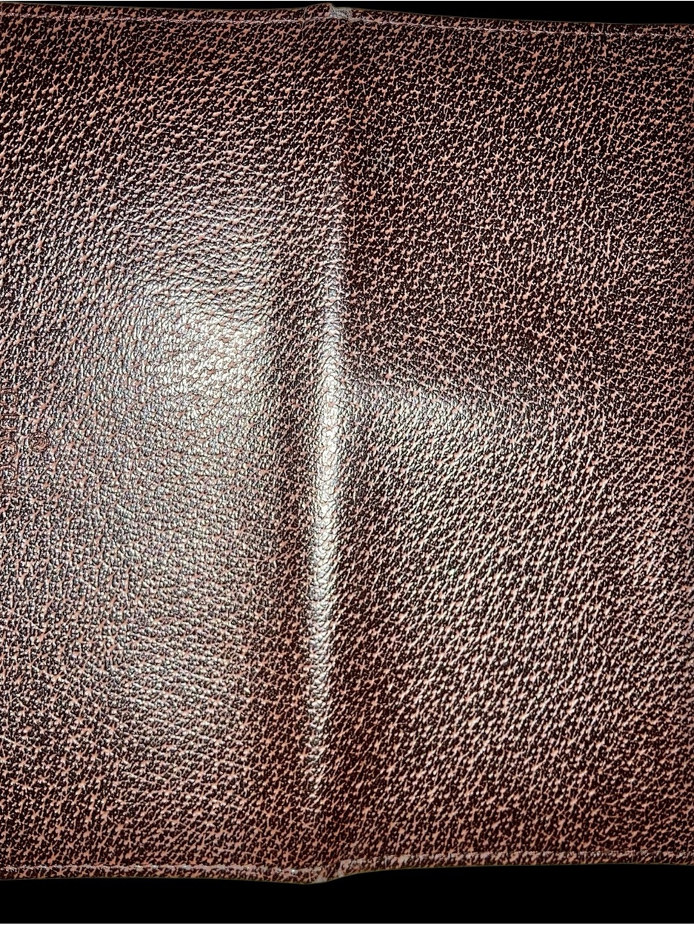 Gucci Leather Checkbook Cover. Made in Italy - Picture 8 of 10